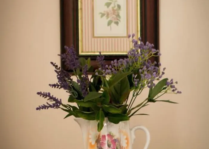 Hazelwood Bed & Breakfast 4*